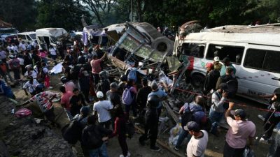 哥倫比亞公路炸彈爆炸 增至20死36傷
