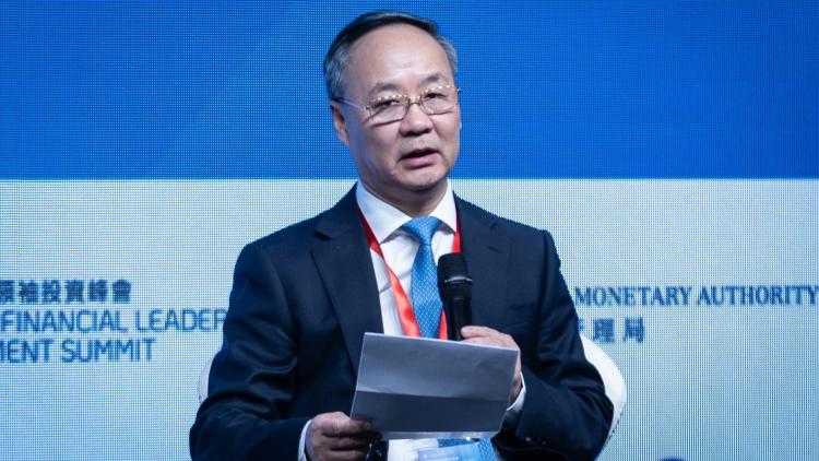 金监總局局長李雲泽因协助儿子摆平事件遭降职