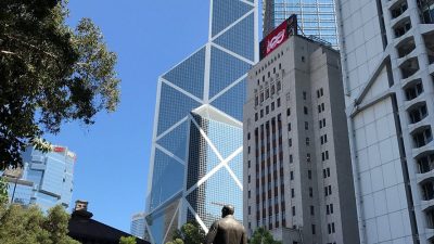 旺角滙豐六旬婦圖存500元人民幣偽鈔 銀行職員揭發報警拉人