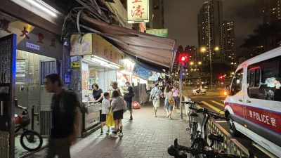土瓜灣劫案｜益豐大廈79歲婦遭箍頸搶金鏈受傷　警查天眼拘無業漢