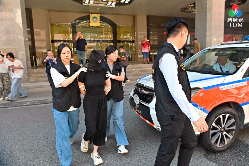 涉逾兩千萬 女店長盜卅五名袋呃訂金法辦