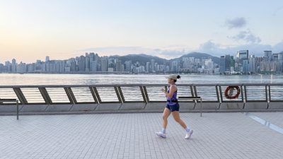最新天氣｜天文台料未來數小時本港部份地區雨勢大及幾陣狂風雷暴