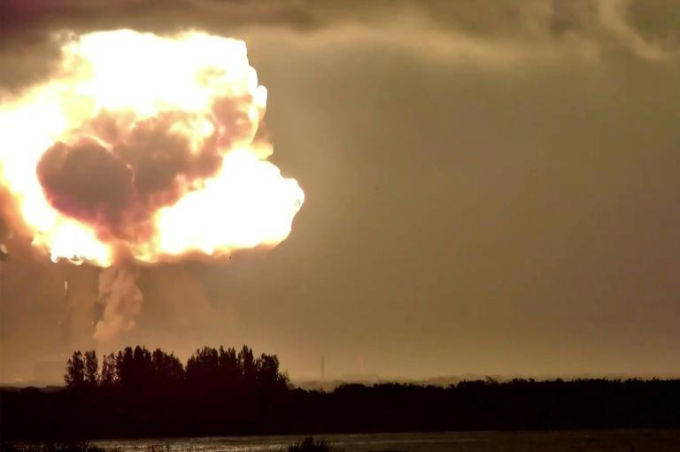 藍源火箭大爆炸 對NASA與貝佐斯俱為噩耗