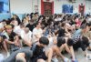 以中国人为主集体拒捕翻墙逃窜军队实弹镇压