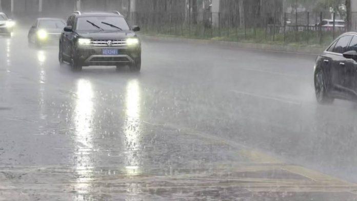 北上注意深圳局地發橙色暴雨预警未來1-2小時料降雨30毫米