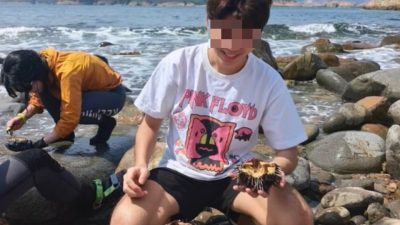 內地客西貢火石洲捉海膽食用　引香港居民担忧致過度捕捉
