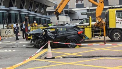 港珠澳口岸私家車奪命車禍｜夫婦被困　妻傷重不治　夫涉危駕被捕