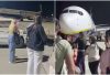 这个国家30多名迟到旅客竟冲进停机坪肉身挡飞机