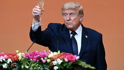 川普在中国破例喝酒了？白宫回应
