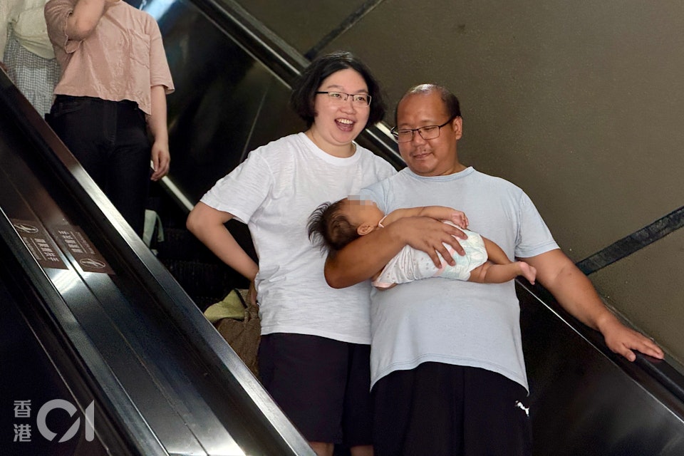 由向瑞典要次女Lily　到涉疏忽照顧三子被捕　一文看非常父母10年