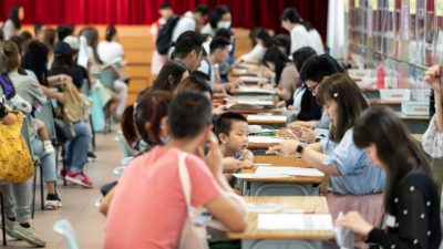 誤發小一派位結果｜鄧飛稱不會造成不公　叩門「先到未必先得」