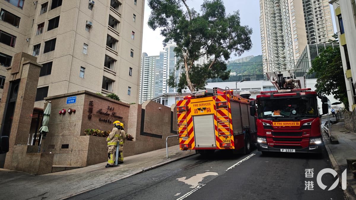 港島半山單位辦喜事點蠟燭　不慎打翻燒著雜物　幸無人受傷