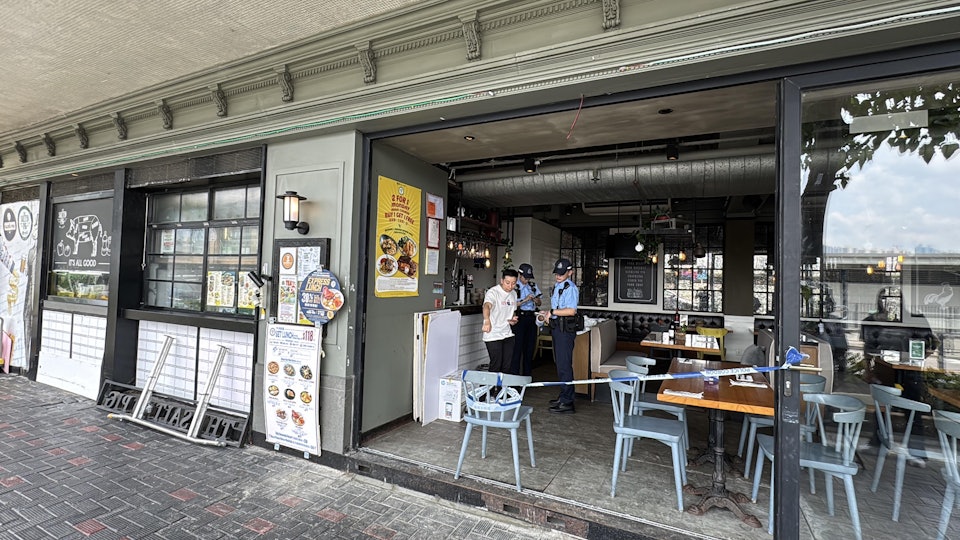 西灣河鯉景灣男子助餐廳裝修　疑被招牌擊中頭　一度昏迷送院搶救