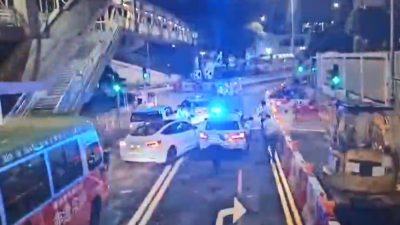 西九龍一帶Tesla瘋駕　撞警車共3車1警傷　司機遭截停涉販毒被捕