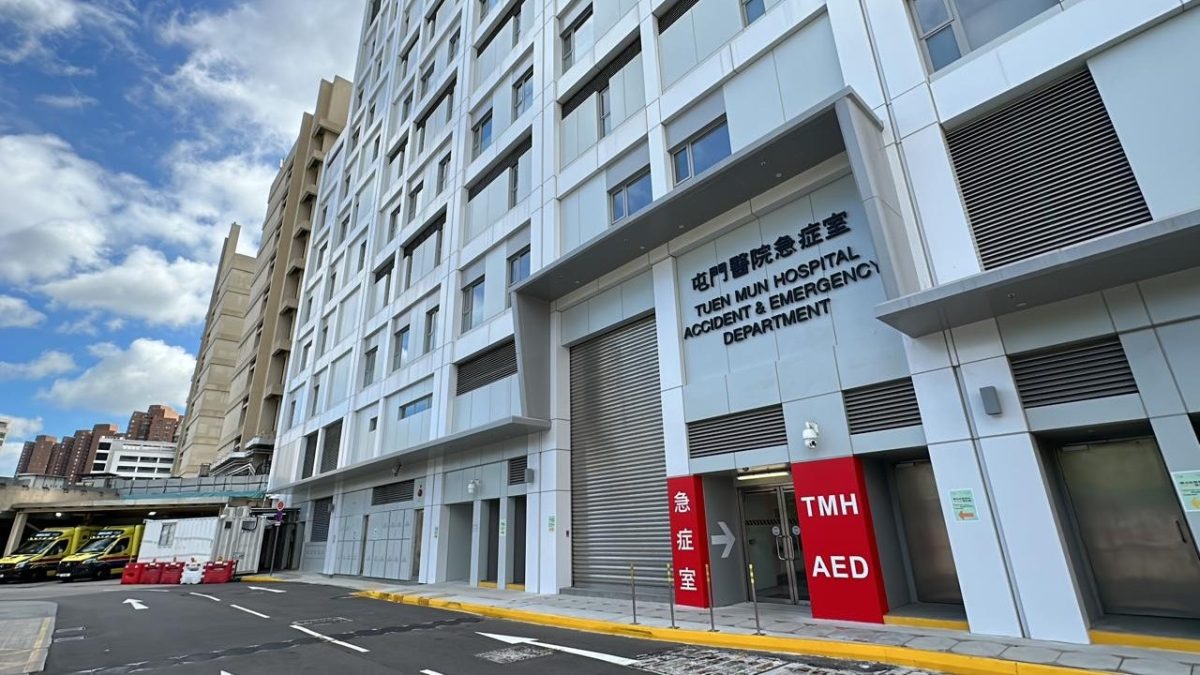 屯門欣寶路地盤男工疑高處墮下　昏迷送院搶救