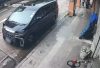 深水埗貨van擦撞七人車　玻璃零件飛散　巨響嚇窒途人