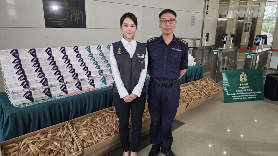一次走私$1000萬货值 海關港珠澳大橋截赴澳貨車　檢走私藥物針劑花膠拘男司機
