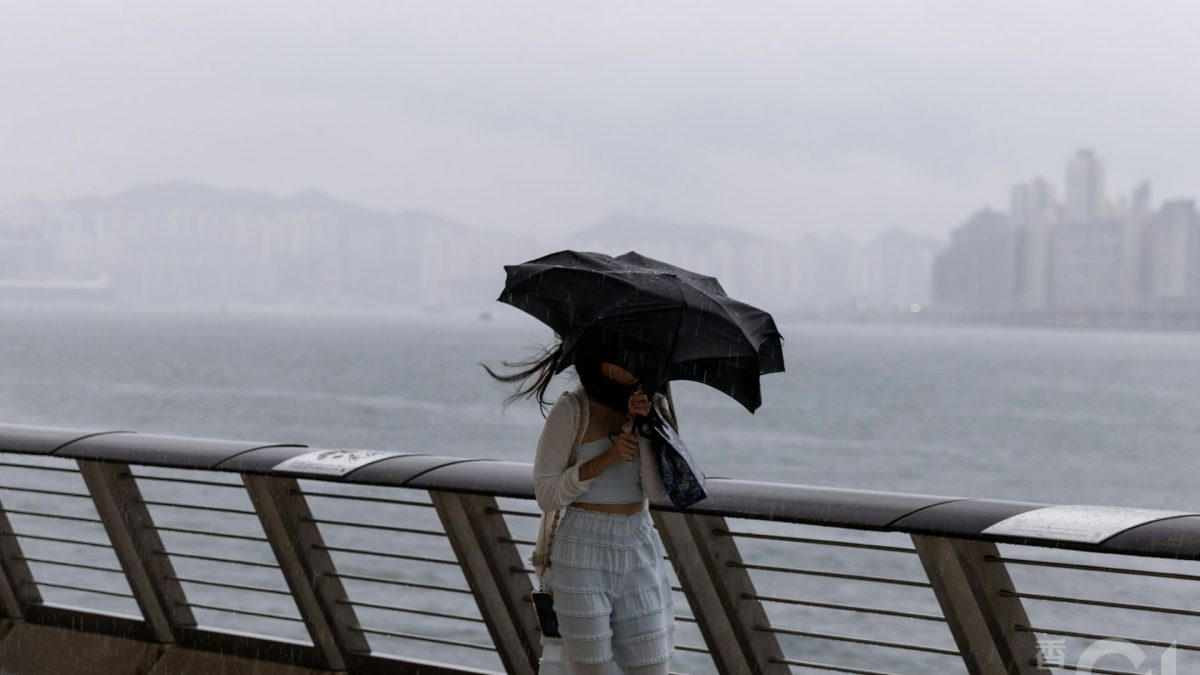 今日有一兩陣驟雨　最高約29度　周末天氣漸轉不穩定