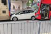 黃大仙彩虹道3車「串燒」撞　私家車被兩九巴夾成「三文治」