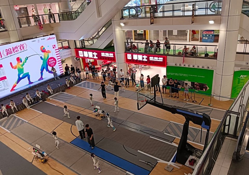 華萊士香港首店殺入九龍城　雞堡餐開業優惠$28　貴深圳團購近倍