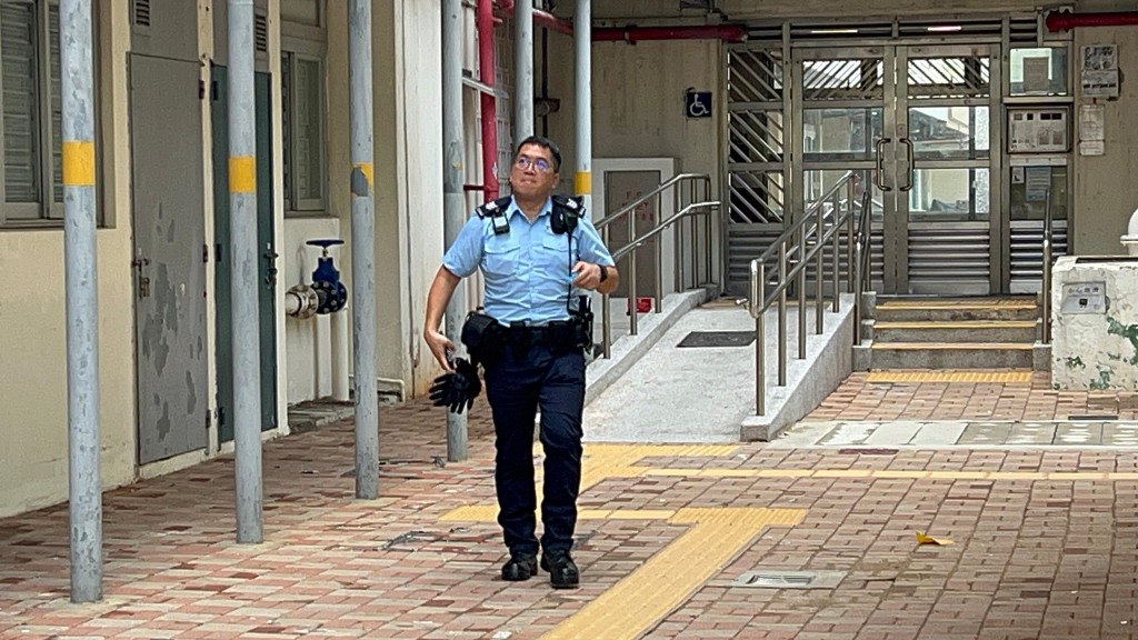 珍惜生命│荔景邨老翁吊頸昏迷 妻子遭床被蓋面死亡