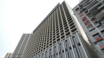 銅鑼灣酒店新加坡男倒斃房間 職員揭發報警