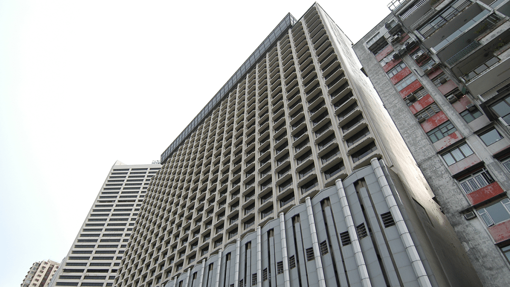 銅鑼灣酒店新加坡男倒斃房間 職員揭發報警