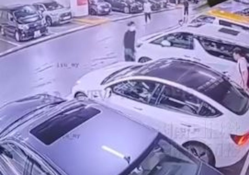 機場搶金條｜4男3女涉嫌串謀搶劫等罪名被捕　警方稍後交代案情