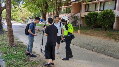 大嶼山警區拉兩男女涉4宗罪　檢兩部電動滑板車
