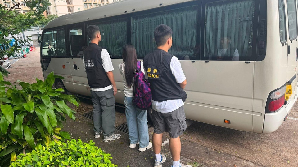 警聯入境處觀塘及秀茂坪打擊街頭賣淫　拘兩內地女涉違反逗留條件